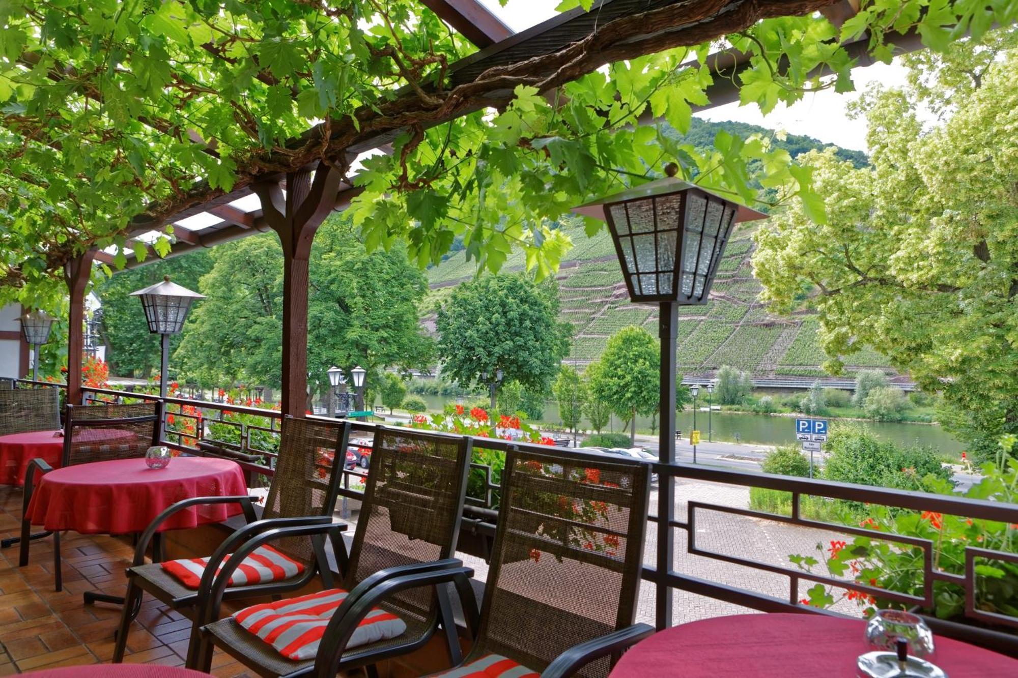 Weinhaus Hirschen Bruttig Hotel Kültér fotó