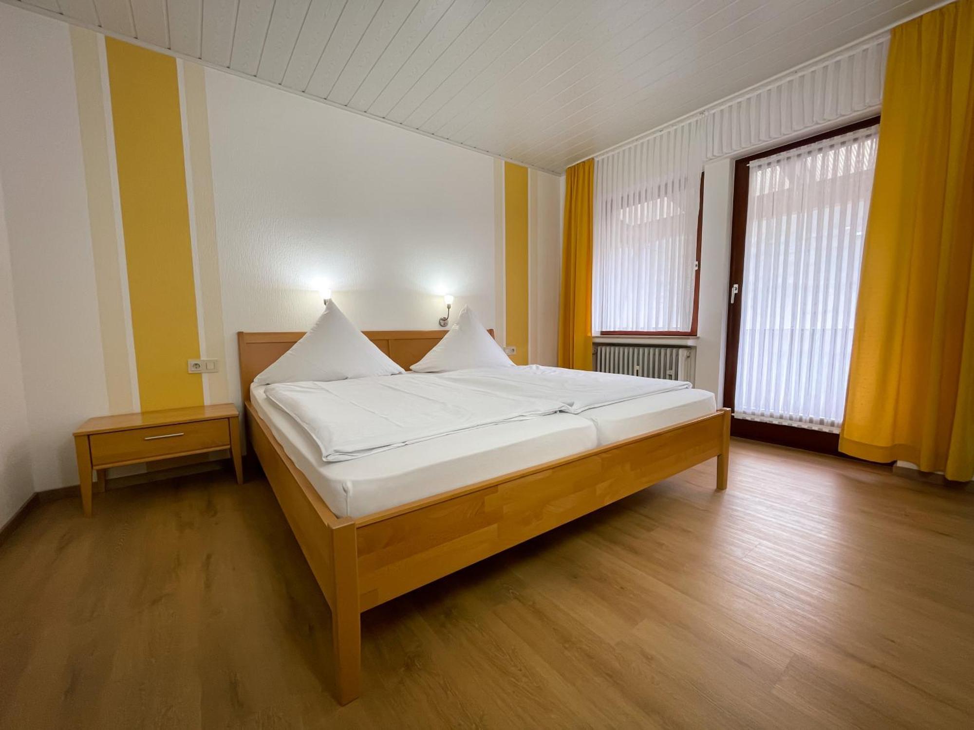 Weinhaus Hirschen Bruttig Hotel Kültér fotó